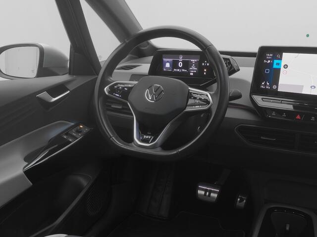 Volkswagen ID.3 First Plus 58 kWh | CAMERA | ADAPTIVE | STOEL- EN STUURVERW.
