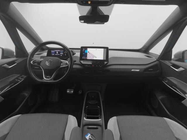 Volkswagen ID.3 First Plus 58 kWh | CAMERA | ADAPTIVE | STOEL- EN STUURVERW.