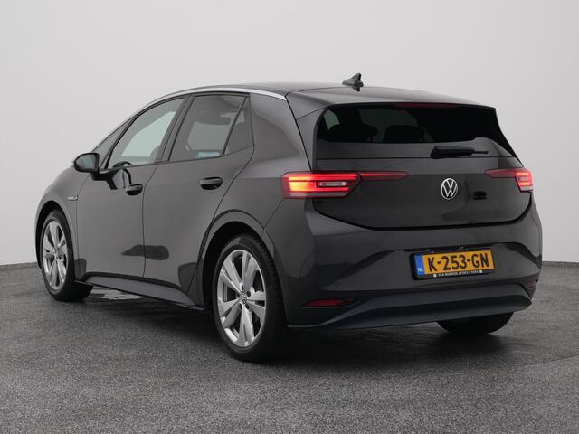 Volkswagen ID.3 First Plus 58 kWh | CAMERA | ADAPTIVE | LEDER | STOEL- EN STUURVERW.