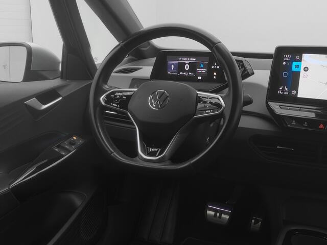 Volkswagen ID.3 First Plus 58 kWh | CAMERA | ADAPTIVE | LEDER | STOEL- EN STUURVERW.