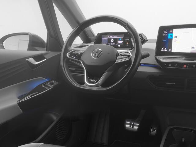 Volkswagen ID.3 First Plus 58 kWh | CAMERA | ADAPTIVE | STOEL- EN STUURVERW.