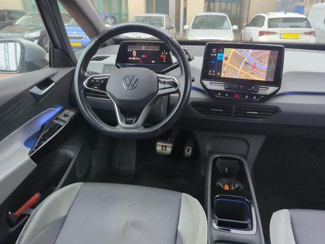 Volkswagen ID.3 First Plus 58 kWh / SOH 92%/ AUTOMAAT/ TREKHAAK/ ADAPTIVE CRUISE/ PARK.SENSOREN V+A/ CAMERA/ STOELVERWARMING/ DIGITAL DASH/ NAVI/ DAB/ CLIMA/ LED