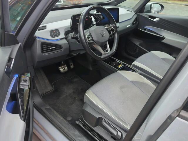 Volkswagen ID.3 First Plus 58 kWh / SOH 92%/ AUTOMAAT/ TREKHAAK/ ADAPTIVE CRUISE/ PARK.SENSOREN V+A/ CAMERA/ STOELVERWARMING/ DIGITAL DASH/ NAVI/ DAB/ CLIMA/ LED