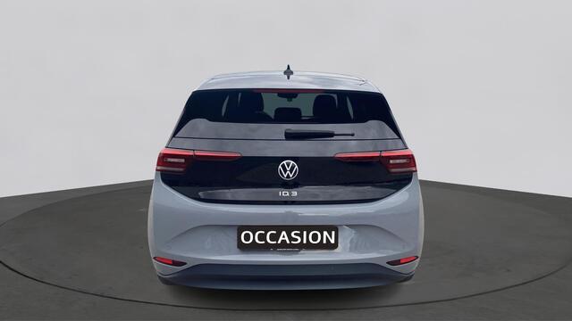 Volkswagen ID.3 First Plus 58 kWh SOH 91% | IQ.Light | Trekhaak | Camera | 19" | Navi