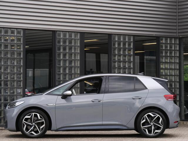 Volkswagen ID.3 58kWH 1ST PLUS/ TREKHAAK/ CAMERA/ KEYLESS/ ALL-SEASON/ SOH 91%