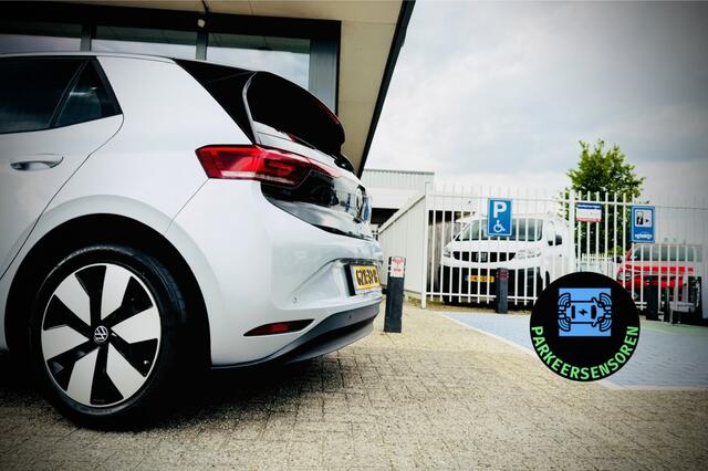 Volkswagen ID.3 Pure Oranje Edition 52 kWh | TREKHAAK | STOEL-STUURVERWARMING