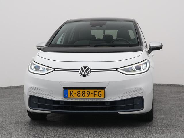 Volkswagen ID.3 First Max 58 kWh | PANO | CAMERA | HUD | ADAPTIVE | STOEL- EN STUURVERW.