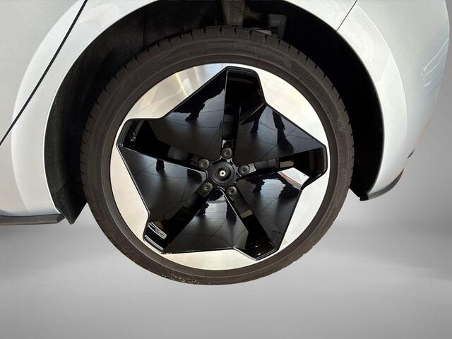 Volkswagen ID.3 Limited Edition 52 kWh Parkeerhulp voor + achter · 20" lichtmetalen velgen · Lane Asist · Climatronic