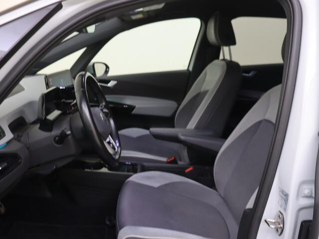 Volkswagen ID.3 First 58 kWh | Stoelverwarming | Camera | Navigatie |
