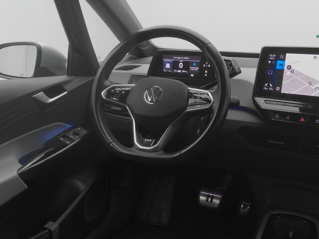 Volkswagen ID.3 First Plus 58 kWh | CAMERA | ADAPTIVE | STOEL- EN STUURVERW.