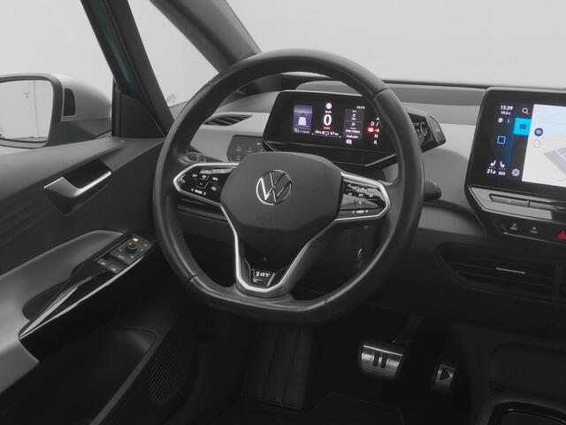 Volkswagen ID.3 First Max 58 kWh | PANO | CAMERA | HUD | ADAPTIVE | STOELMASSAGE | STOEL- EN STUURVERW.