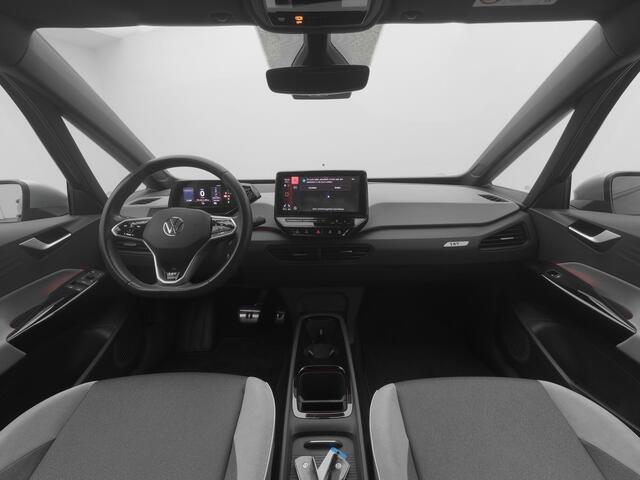 Volkswagen ID.3 First Plus 58 kWh | CAMERA | ADAPTIVE | STOEL- EN STUURVERW. | TREKHAAK