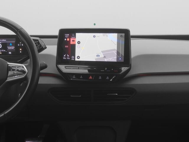 Volkswagen ID.3 First Plus 58 kWh | CAMERA | ADAPTIVE | STOEL- EN STUURVERW.