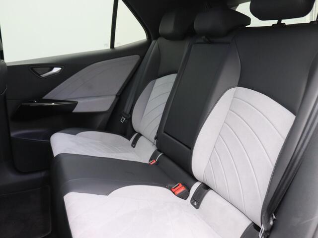 Volkswagen ID.3 Pro S Business 77 kWh 204PK Aut. Matrix LED-Verlichting, 360gr. Camera, Head-Up Display, 20" LM Velgen, Warmtepomp, Side Assist, Ergo Comfortstoelen