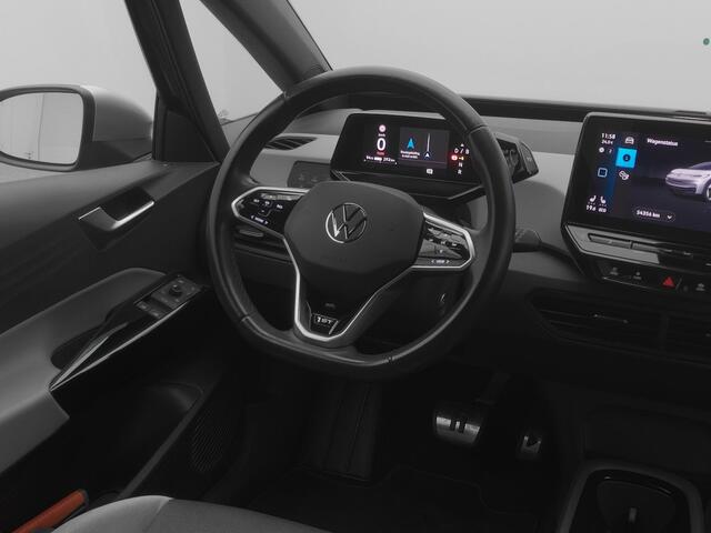 Volkswagen ID.3 First Plus 58 kWh | CAMERA | ADAPTIVE | STOEL- EN STUURVERW. | TREKHAAK
