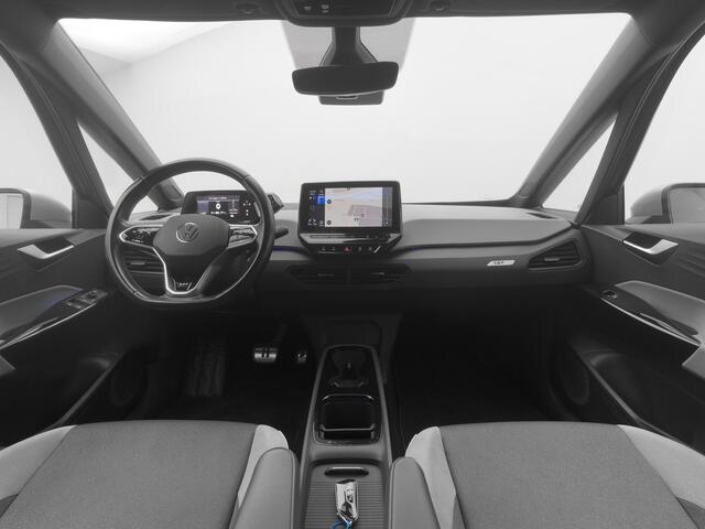 Volkswagen ID.3 First Plus 58 kWh | CAMERA | ADAPTIVE | STOEL- EN STUURVERW.