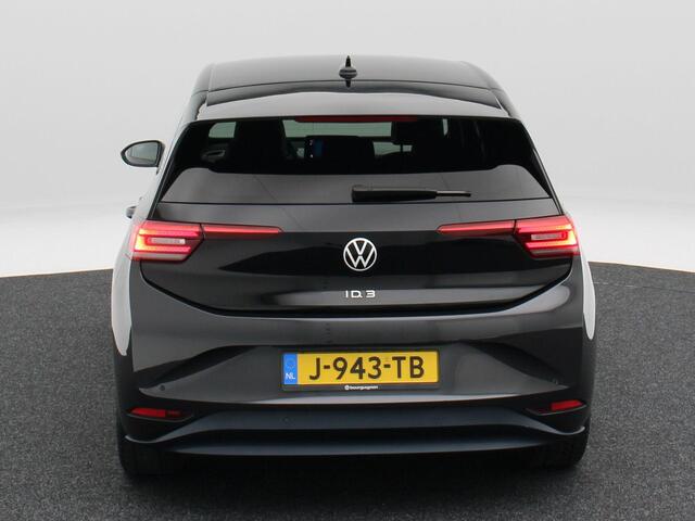 Volkswagen ID.3 First Plus 58 kWh 204 Pk | Stoel/Stuurverwarming | Adaptive Cruise | Camera | IQ Light | Carplay | 19 Inch | 125.700 Km !!