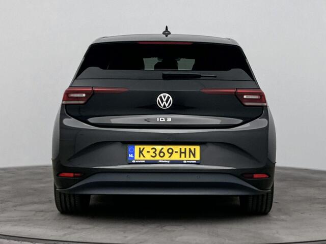 Volkswagen ID.3 First Plus 58 kWh | Navigatie | Achteruitrij camera | Stoelverwarming | Cruise control | Elektrische ramen |