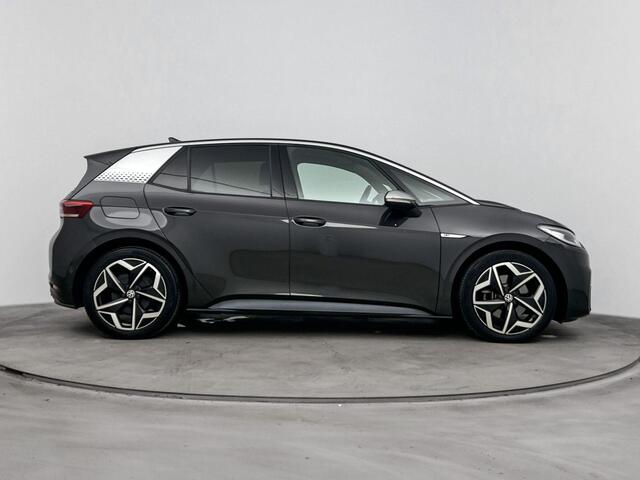 Volkswagen ID.3 First Plus 58 kWh | Navigatie | Achteruitrij camera | Stoelverwarming | Cruise control | Elektrische ramen |