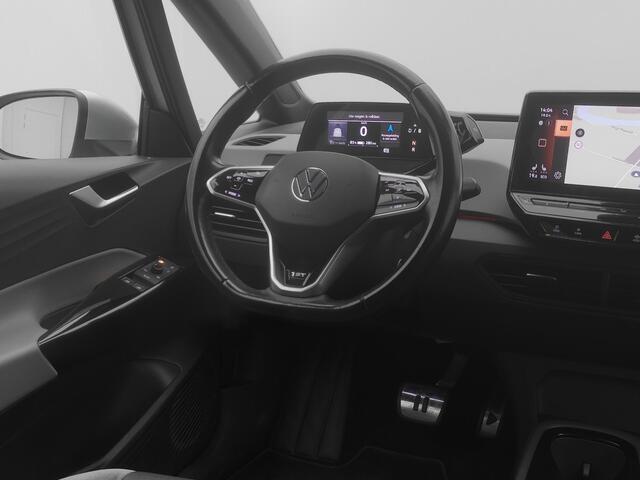 Volkswagen ID.3 First Plus 58 kWh | CAMERA | ADAPTIVE | STOEL- EN STUURVERW.