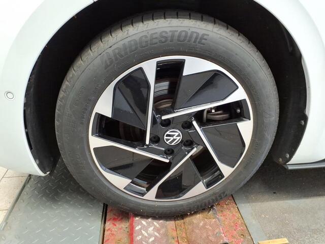 Volkswagen ID.3 Pure 45 kWh 150pk Navigatie