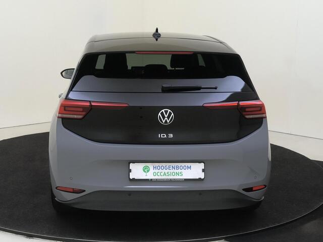 Volkswagen ID.3 Pro Edition 58 kWh | SoH 89% | Achteruitrijcamera | ErgoActive stoelen met memory | Adaptieve cruise control | Stoel- en stuurwielverwarming | Keyless | Lane assist | Navigatie |