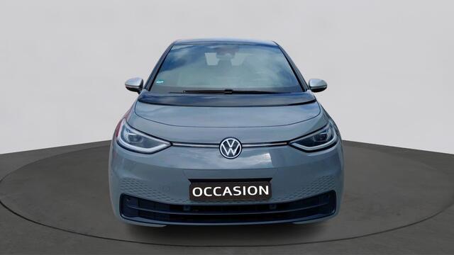 Volkswagen ID.3 First Max 58 kWh | Panoramadak | Steunhaak | Camera | elec. stoelen |