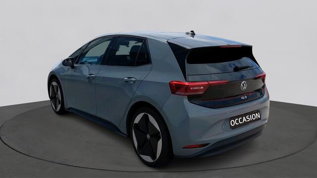 Volkswagen ID.3 First Max 58 kWh | Panoramadak | Steunhaak | Camera | elec. stoelen |