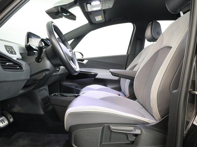 Volkswagen ID.3 First Plus 58 kWh 204 pk | Navigatie | Parkeersensoren | Achteruitrijcamera | Autom. airco | Apple Carplay/Android Auto | Stoel/stuur verwarming |