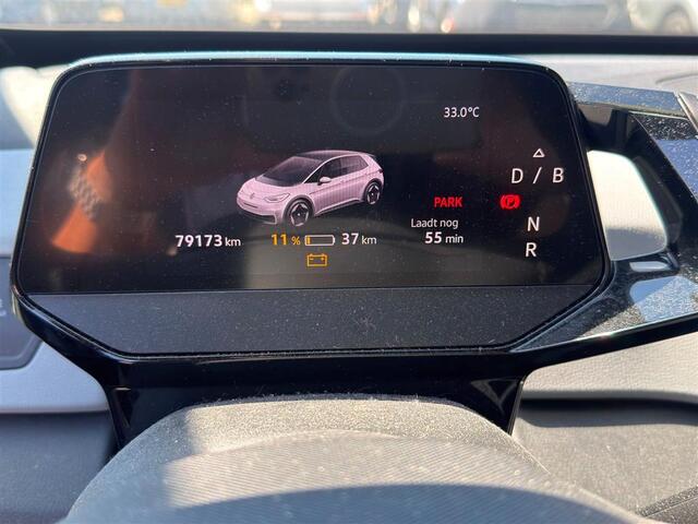 Volkswagen ID.3 Business 58 kWh / SOH 92%/ AUTOMAAT/ PARK.SENSOREN V+A/ CAMERA/ STOELVERWARMING/ KEYLESS/ DIGITAL DASH/ NAVI/ CLIMA/ LED/ 18'' LMV