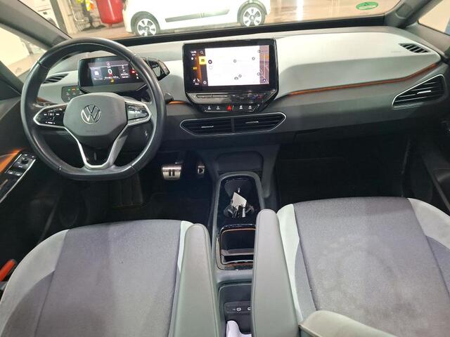 Volkswagen ID.3 Business 58 kWh / SOH 92%/ AUTOMAAT/ PARK.SENSOREN V+A/ CAMERA/ STOELVERWARMING/ KEYLESS/ DIGITAL DASH/ NAVI/ CLIMA/ LED/ 18'' LMV