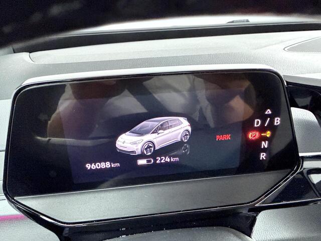 Volkswagen ID.3 Business 58 kWh Two Tone! | ACC | Carplay/ Navigatie | 18" LMV!