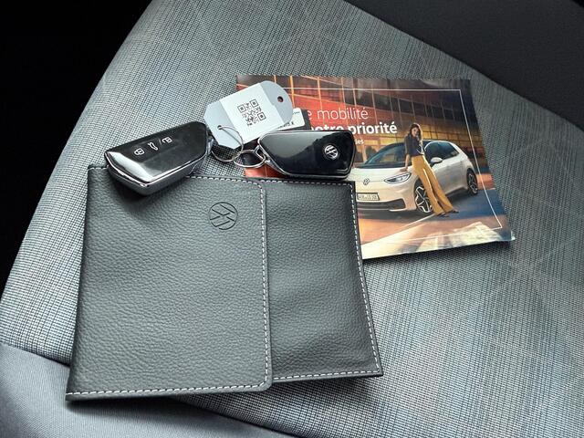 Volkswagen ID.3 Business 58 kWh Two Tone! | ACC | Carplay/ Navigatie | 18" LMV!