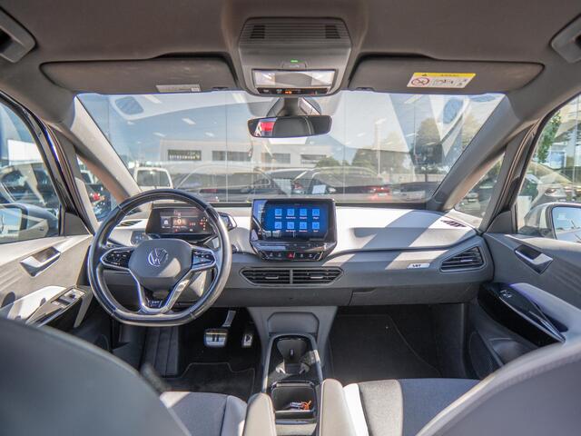 Volkswagen ID.3 First Plus 58 kWh | IQ-Light | ACC | Dealer onderhouden