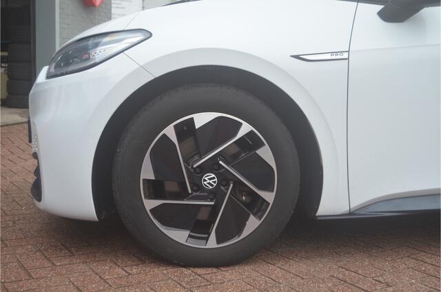 Volkswagen ID.3 Pro 58 kWh Sportpakket/ HUD / Pano / 360 cam/12 mnd. gar.