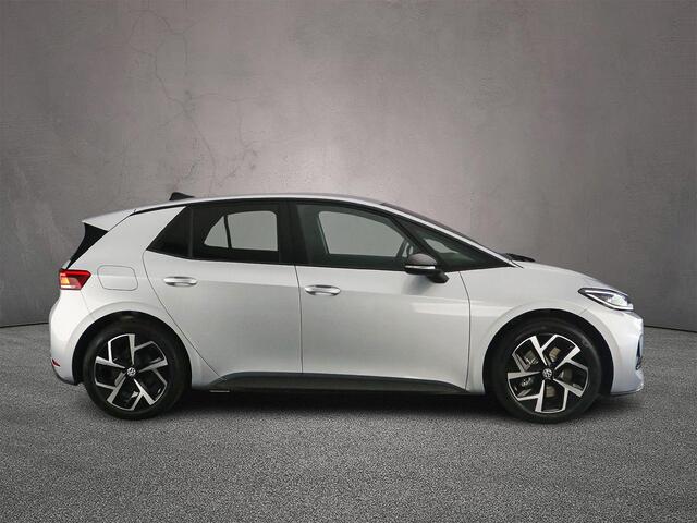Volkswagen ID.3 Neo Style 50 kWh 170pk Automaat, Steunhaak, Adaptive cruise control, Stoelverwarming, Stuurverwarming, Achteruitrijcamera, Dodehoeksensoren, App-connect, Parkeersensoren