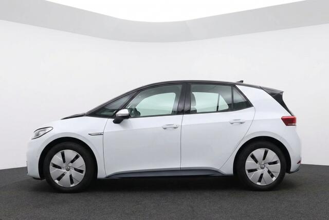 Volkswagen ID.3 Life 58 kWh 204PK | IQ.Lights | Adaptive Cruise | Stoelverwarming | Camera