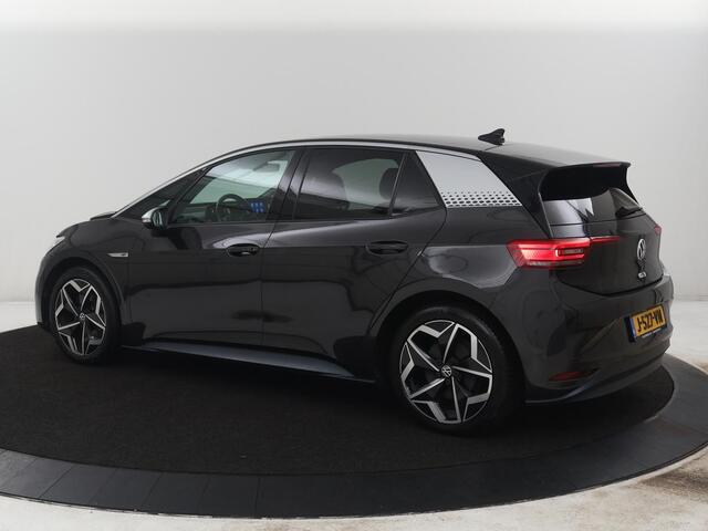 Volkswagen ID.3 First Plus 58 kWh | SOH 88,1% | Adaptive cruise | Stoelverwarming | Climate control | Sfeerverlichting | Carplay | Camera | Park assist