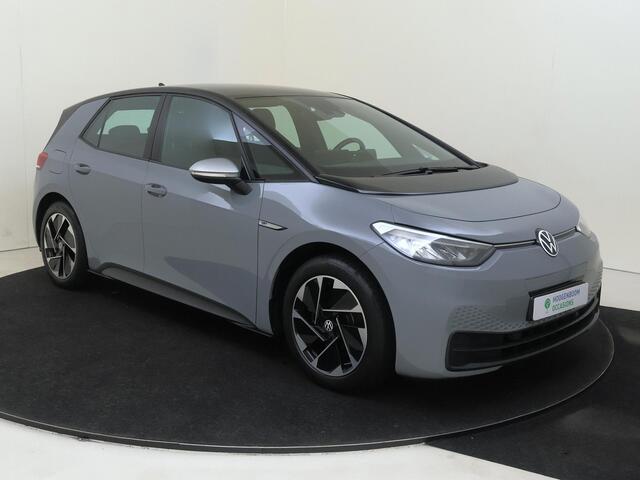 Volkswagen ID.3 First 58 kWh | Navigatie | Stoel- en stuurwielverwarming | Adaptieve cruise control | Parkeersensoren | Voorklimatisering | CarPlay | Sfeerverlichting |
