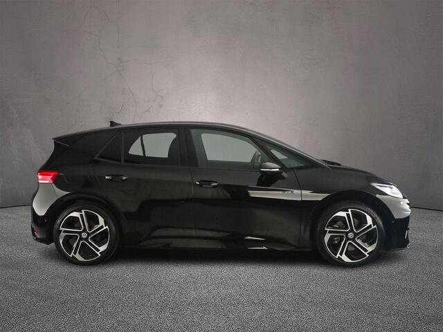 Volkswagen ID.3 GTX Limited Edition 79 kWh 326pk Automaat, Adaptive cruise control, Stoelverwarming, Stuurverwarming, Harman Kardon, 360 camera, Matrix LED koplampen, Head-up display, Dodehoeksensoren, Navigatie, App-connect