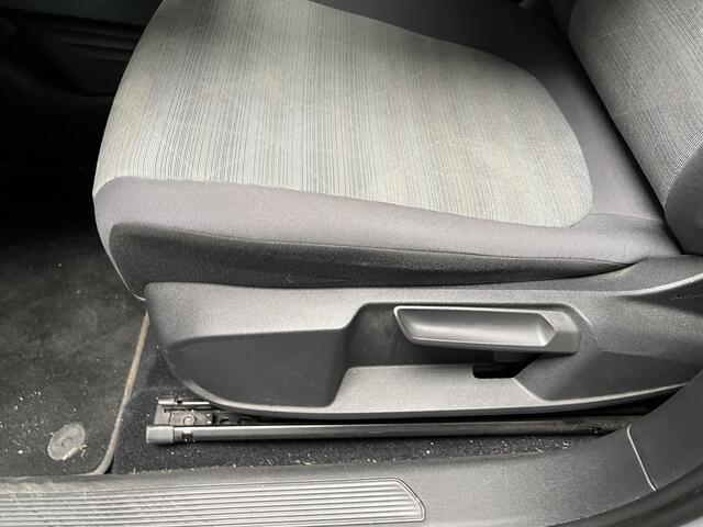 Volkswagen ID.3 Pro Performance / SOH 94%/ AUTOMAAT/ WARMTEPOMP/ 204PK/ PARK.SENSOR.V+A/ CAMERA/ STUUR+STOELVERWARM./ APP-CONNECT/ ACC/ RIJ-MODI/ DIGITAL DASH/ DAB/ CLIMA/ 18'' LMV