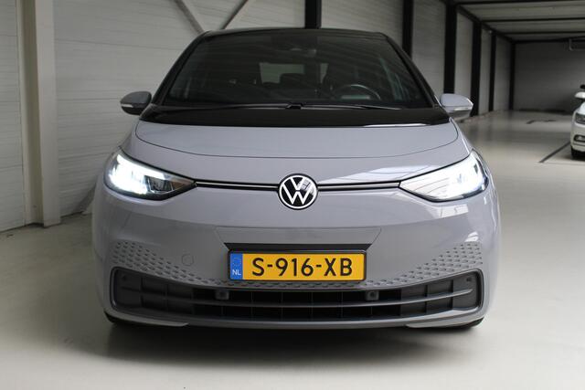 Volkswagen ID.3 Pro Edition 58 kWh Navigatie | Warmtepomp | 18" 'East Derry' | Keyless |