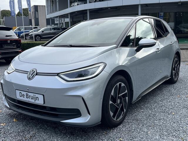 Volkswagen ID.3 Pro 59 kWh (Trekhaak,360 Camera,IQ)