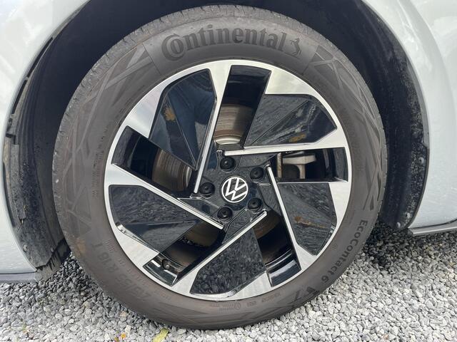 Volkswagen ID.3 Pro 59 kWh (Trekhaak,360 Camera,IQ)