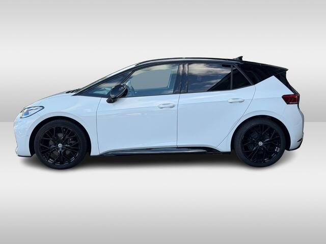 Volkswagen ID.3 First Max 58 kWh / SOH 92,3% / Full option! / Panoramadak / Camera / Head-up / Keyless / 20'' / ACC / Dodehoek / Elektr. stoelen / Massage / Navigatie / Stuurverwarming