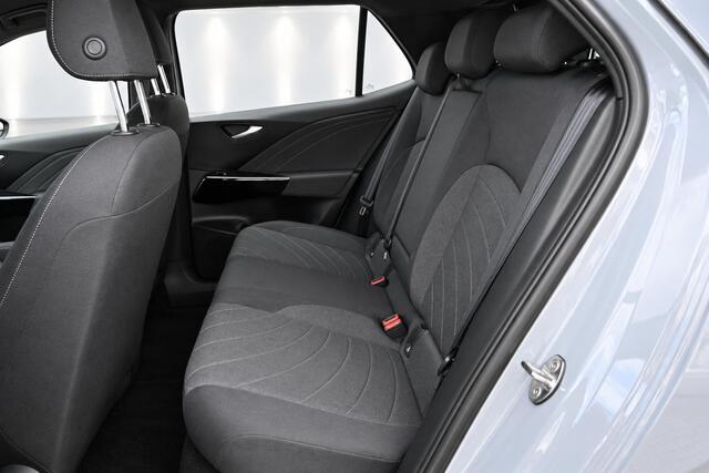 Volkswagen ID.3 Pro 59 kWh Camera, ACC, All-inn Prijs incl. 12 mnd. Bovag Garantie.
