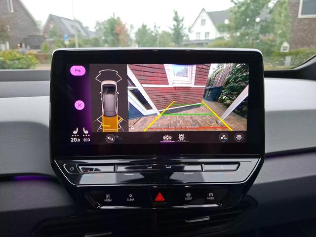 Volkswagen ID.3 204 pk First Max 58 kWh / Panoramadak / Navigatie / LED verlichting / 20"LM velgen / Camera / App-connect trans