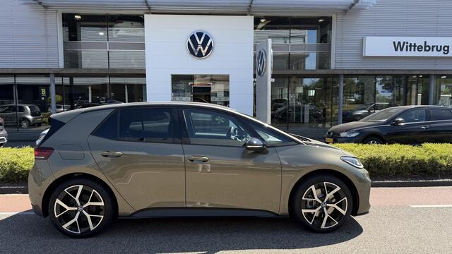 Volkswagen ID.3 Neo Style 58 kWh Panorama dak / Steunhaak / Elek. stoelen voor met massage / Head-up display
