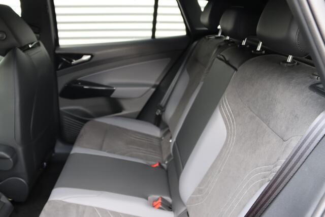 Volkswagen ID.4 Pro Business 77 kWh accu, 210 kW / 286 pk SUV Elek trische aandrijving