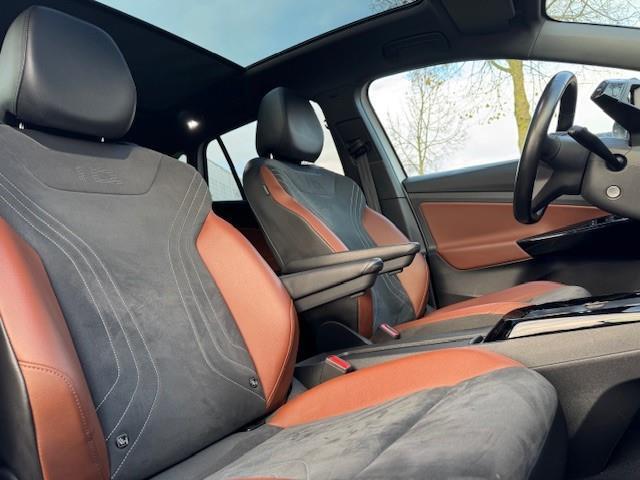 Volkswagen ID.4 FAMILY 77KWH PRO/PANO/HLEER/ADCRUISE/CAM/ACARPLAY/GARANTIE